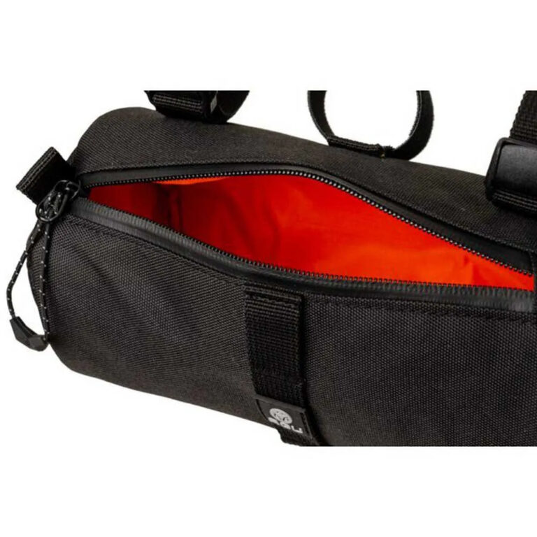 AGU Venture Handlebar Bag 1.5L One Size Black - Image 3