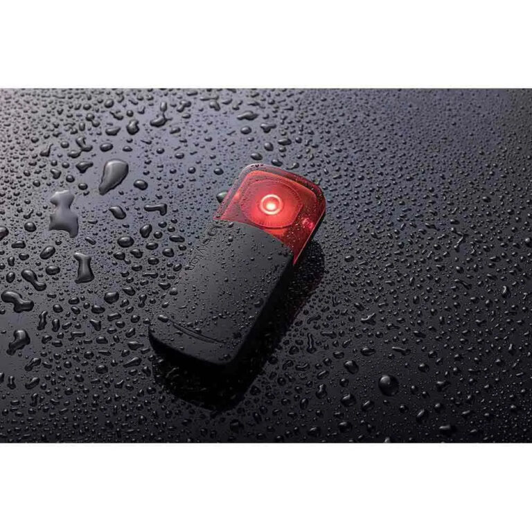 Bryton Gardia R300L Radar Rear Light 73 Lm Black - Image 4