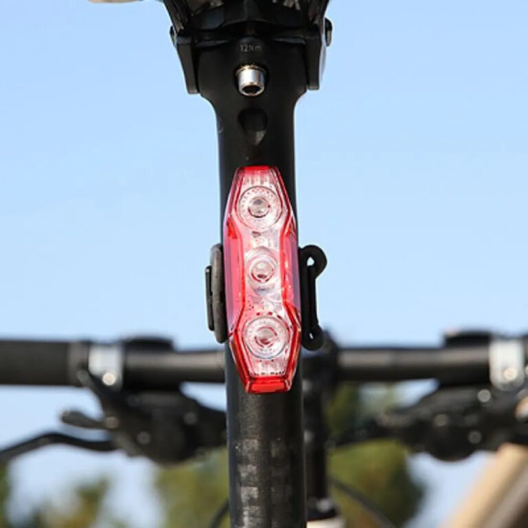 Cateye ViZ450 Rear Light One Size Black - Image 10