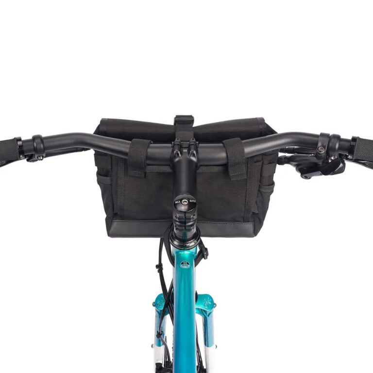 Chrome Doubletrack Handlebar Bag 5L One Size Black - Image 6