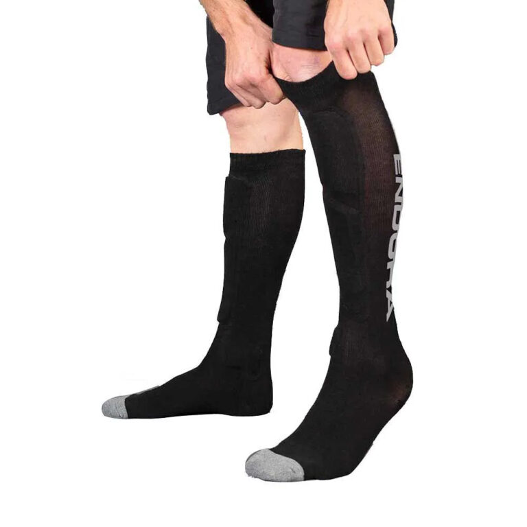 Endura Singletrack With Protection Long Socks UK 5-8.5 Black - UK 10.5-12.5 Black - Image 2